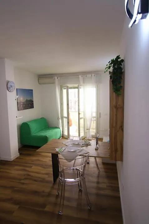 A Due Passi Dal Mare Apartment Livorno Italy